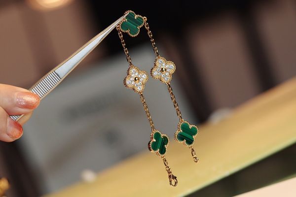 women bracelet four-leaf bracelet malachite 18k gold a gift for women girl 2020 new design 11, Silver
women bracelet four-leaf bracelet malachite 18k gold a gift for women girl 2020 new design 11, Silver