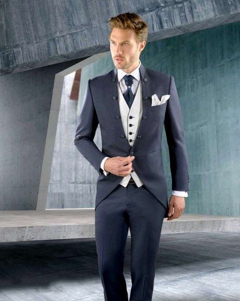 new style dark navy men prom business suits slim fits groom tuxedos blazer coats trousers waistcoat sets (jacket+pants+vest+tie) w406, Black;gray
new style dark navy men prom business suits slim fits groom tuxedos blazer coats trousers waistcoat sets (jacket+pants+vest+tie) w406, Black;gray