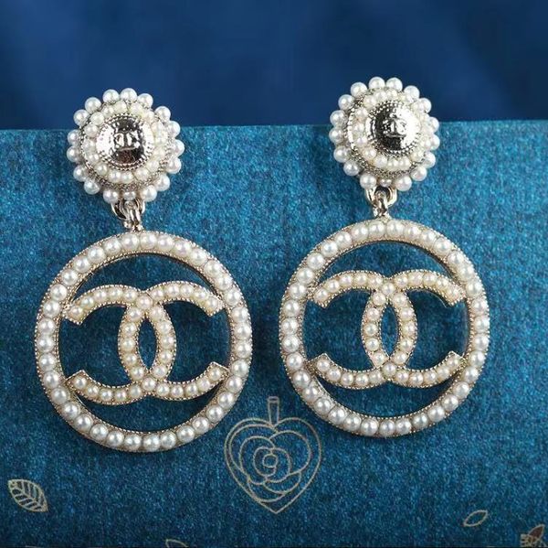 Oscila & Candelabro pouyt
Oscila & Candelabro pouyt