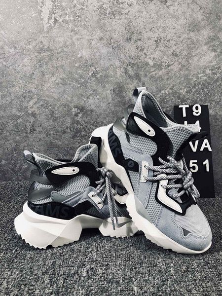 stock new designer mesh face mens high cut fashion sneakers ins brand outdoor sports shoes size 36-46
stock new designer mesh face mens high cut fashion sneakers ins brand outdoor sports shoes size 36-46
