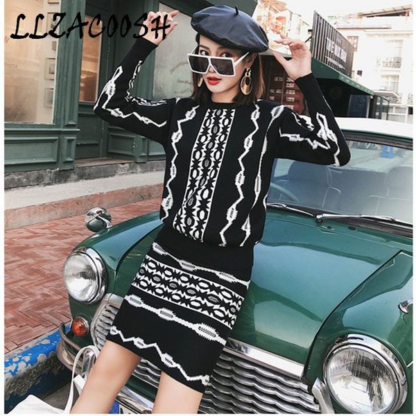 2018 winter autumn runway two piece set jacquard stripes knitted skirt sets women long sleeve sweater pullover+pencil mini skirt, Gray
2018 winter autumn runway two piece set jacquard stripes knitted skirt sets women long sleeve sweater pullover+pencil mini skirt, Gray