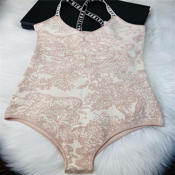 high print one-piece suits style women swimwear outdoor beach swimming bandage must swimsuit four seasons universal, White;black
high print one-piece suits style women swimwear outdoor beach swimming bandage must swimsuit four seasons universal, White;black
