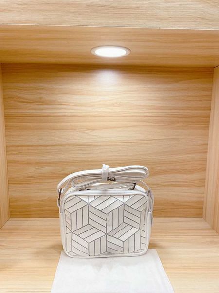 2020 designer women's bag personalized new shoulder bag fashion messenger bags travel standard bag
2020 designer women's bag personalized new shoulder bag fashion messenger bags travel standard bag