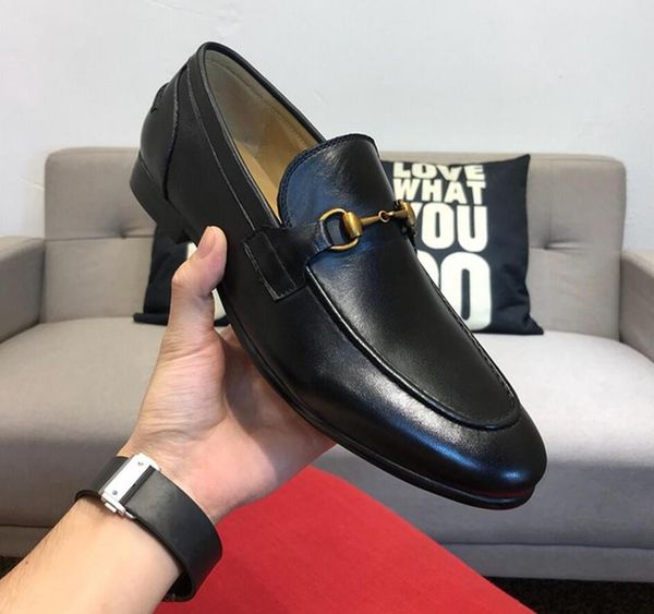 18ss new luxury italian designer men dress shoes genuine leather flower men oxford shoes full colour wedding formal shoes men size 38-44, Black
18ss new luxury italian designer men dress shoes genuine leather flower men oxford shoes full colour wedding formal shoes men size 38-44, Black