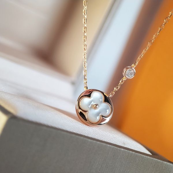 mother-of-pearl necklace for women desinger brand necklace 925 silver 2020 new design jewelry accessories chain wholesale
mother-of-pearl necklace for women desinger brand necklace 925 silver 2020 new design jewelry accessories chain wholesale