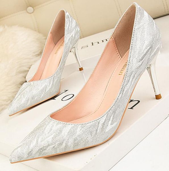 2020 summer new european and american high heels women's shoes stiletto heel high heel shallow mouth pointed sequins thin night club si, Black
2020 summer new european and american high heels women's shoes stiletto heel high heel shallow mouth pointed sequins thin night club si, Black