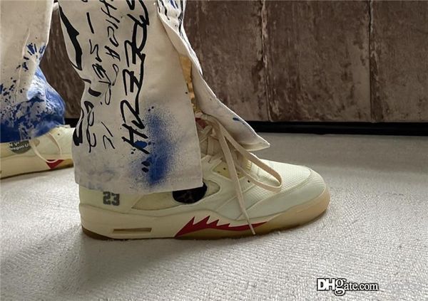 2020 released authentic off air 5 white 5s retro sail red silver 3m reflective 23 basketball shoes men sneakers ct8480-100 with original box, Black
2020 released authentic off air 5 white 5s retro sail red silver 3m reflective 23 basketball shoes men sneakers ct8480-100 with original box, Black