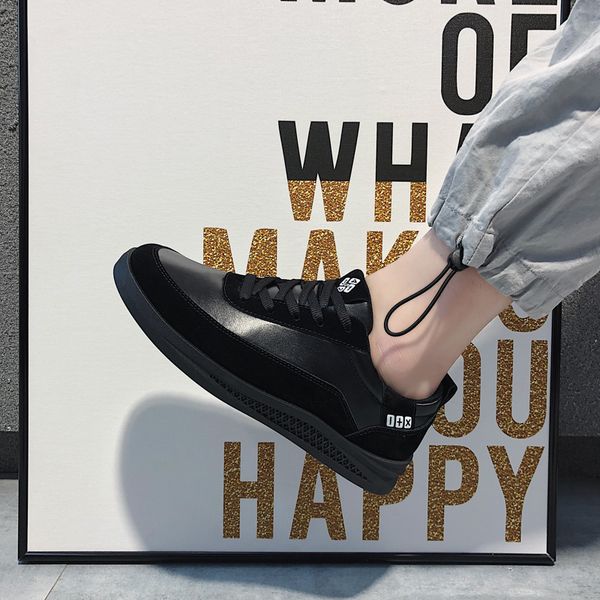 classic women mens casual shoes designer canvas sport shoes black white runner outdoor sports sneakers size eur 40-44
classic women mens casual shoes designer canvas sport shoes black white runner outdoor sports sneakers size eur 40-44