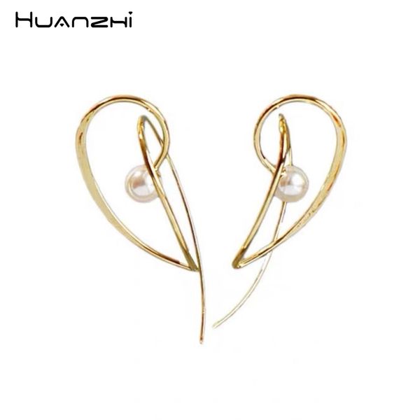 huanzhi 2019 exaggeration geometric design hollow alloy pearls long drop earrings for women girl wedding party travel jewelry, Golden
huanzhi 2019 exaggeration geometric design hollow alloy pearls long drop earrings for women girl wedding party travel jewelry, Golden