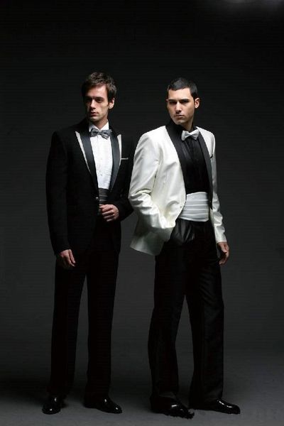 new wholesale and retail one button groomsmen shawl lapel groom tuxedos men suits wedding/prom man blazer ( jacket+pants+girdle+tie) 77, Black;gray
new wholesale and retail one button groomsmen shawl lapel groom tuxedos men suits wedding/prom man blazer ( jacket+pants+girdle+tie) 77, Black;gray