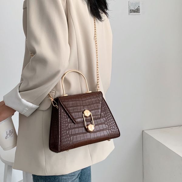 new style women's small shoulder bag popular chain crossbody bag handbag versatile ins square sling fashion ladies tote
new style women's small shoulder bag popular chain crossbody bag handbag versatile ins square sling fashion ladies tote