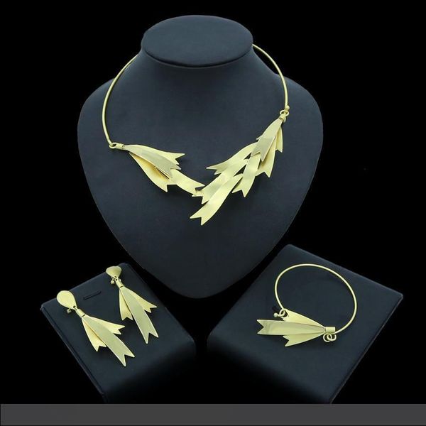 yulaili 2019 новый дубай золотые ювелирные наборы шарм листья форма колье серьги браслет для женщин партии свадьбы пользовательские ювелирны, Black
yulaili 2019 новый дубай золотые ювелирные наборы шарм листья форма колье серьги браслет для женщин партии свадьбы пользовательские ювелирны, Black