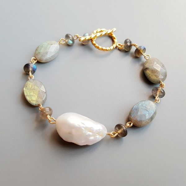 lily jewelry geniune labradorite baroque pearl s925 sterling silver gold color handmade bracelet delicate jewelry for women, Golden;silver
lily jewelry geniune labradorite baroque pearl s925 sterling silver gold color handmade bracelet delicate jewelry for women, Golden;silver