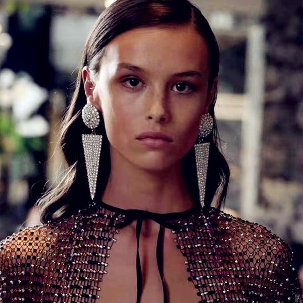 new arrival women fashion shiny rhinestone triangle pendent dangle earrings jewelry model show dress earrings accessory, Silver
new arrival women fashion shiny rhinestone triangle pendent dangle earrings jewelry model show dress earrings accessory, Silver
