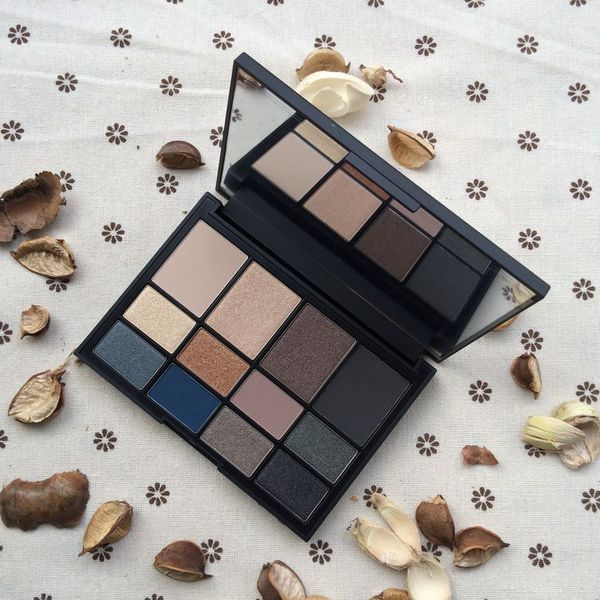 new cosmetics issist eyeshadow palettes 12 shades lamour toujours l'amour matte&shimmer eye beauty shadow powder makeup ing
new cosmetics issist eyeshadow palettes 12 shades lamour toujours l'amour matte&shimmer eye beauty shadow powder makeup ing