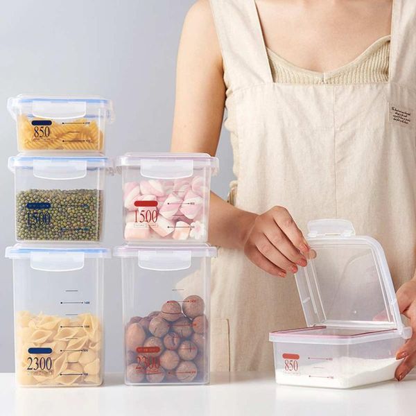 grain storage box sealed household kitchen plastic covered with transparent jar noodles miscellaneous grain storage
grain storage box sealed household kitchen plastic covered with transparent jar noodles miscellaneous grain storage