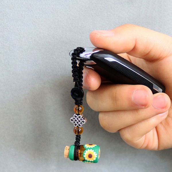 2pcs fimo flower essential oil bottle key chain perfume bottle keyrings wishing pendant jewelry gift, Silver
2pcs fimo flower essential oil bottle key chain perfume bottle keyrings wishing pendant jewelry gift, Silver