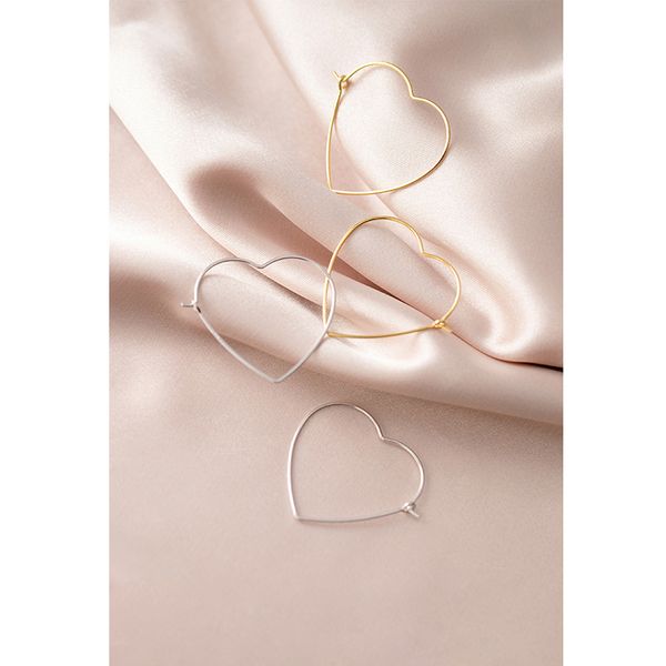 925 sterling silver hollow heart earrings for women girls simple glossy fashion hoops earring love trendy jewelry gift wholesale, Golden;silver
925 sterling silver hollow heart earrings for women girls simple glossy fashion hoops earring love trendy jewelry gift wholesale, Golden;silver