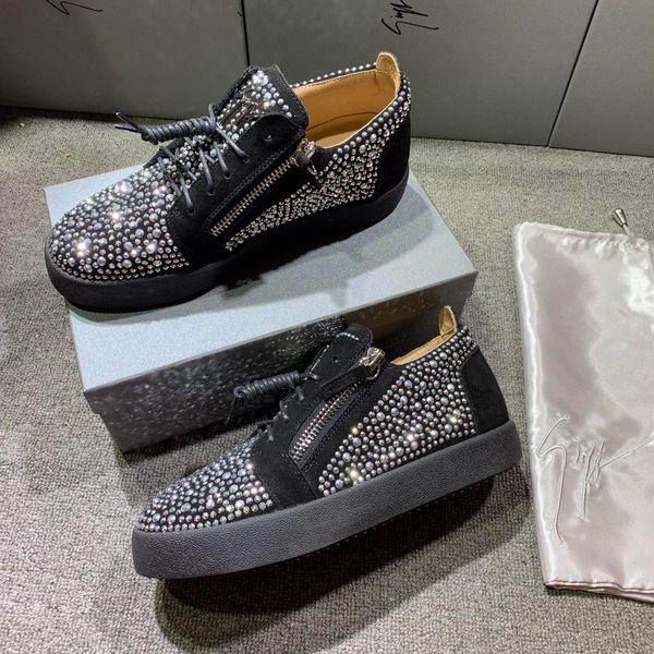 2019 mens shoes étoile casual couple gz flat fashion black diamond casual shoes women shoes with box
2019 mens shoes étoile casual couple gz flat fashion black diamond casual shoes women shoes with box