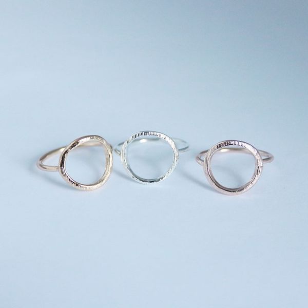 simple brushed silver color karma circle rings for women trendy round party wedding band jewelry durable rings bijoux r027
simple brushed silver color karma circle rings for women trendy round party wedding band jewelry durable rings bijoux r027