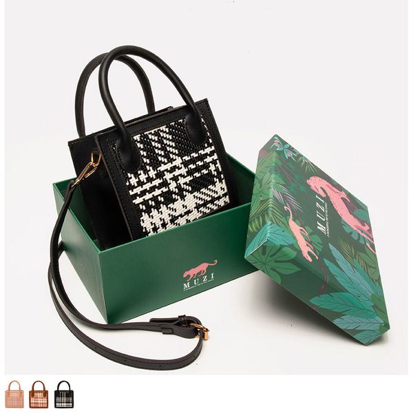 womans england style vintage handbags women high-grade leather practical panelled flap zipper tote bags
womans england style vintage handbags women high-grade leather practical panelled flap zipper tote bags