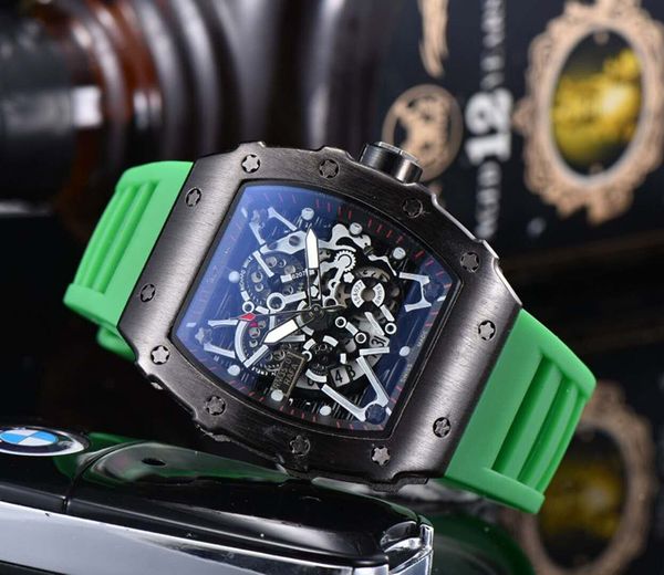 2020 top brand analog алмазные male часы diver часы из нержавеющей стали наручные часы человек мужчина, Slivery;brown
2020 top brand analog алмазные male часы diver часы из нержавеющей стали наручные часы человек мужчина, Slivery;brown