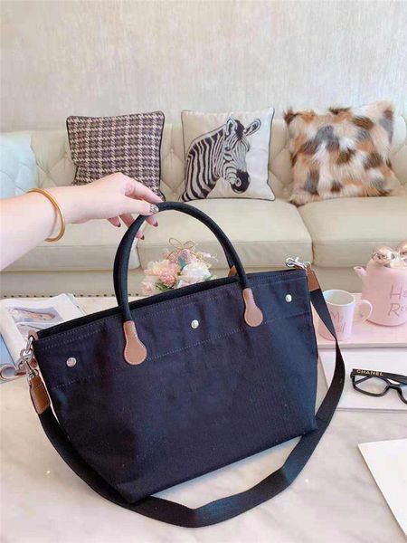 2019 brand fashion designer woman bags environmental protection shopping bag travel bags shoulder bags tote bag 
2019 brand fashion designer woman bags environmental protection shopping bag travel bags shoulder bags tote bag