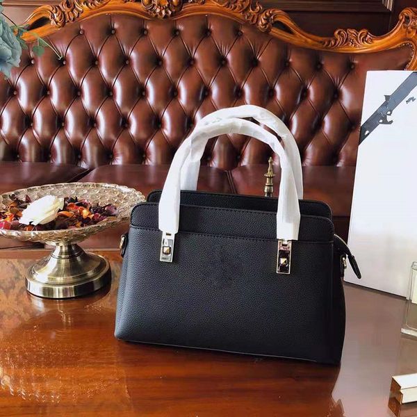 ms female genuine leather handbag shoulder bags fashion head layer cowhide joker woman oblique satchel designer handbags luxury women
ms female genuine leather handbag shoulder bags fashion head layer cowhide joker woman oblique satchel designer handbags luxury women