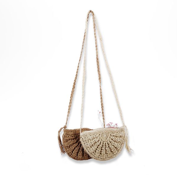 new trend temperament sketch beach shoulder bag fashion simple semi-round bohemian small bag girl
new trend temperament sketch beach shoulder bag fashion simple semi-round bohemian small bag girl