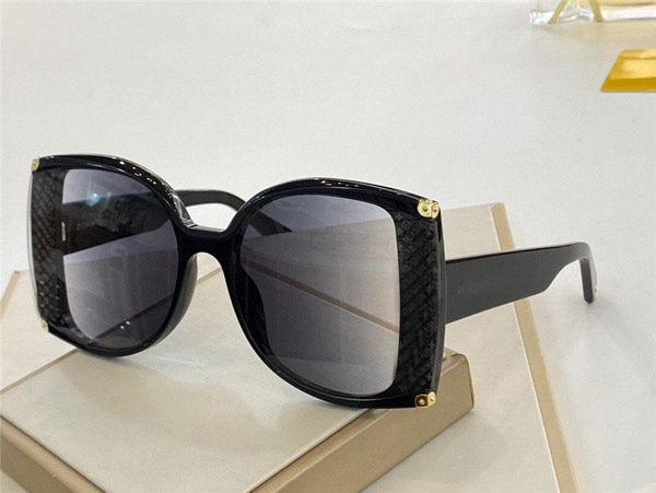 popular fashion 1297 designer sunglasses square frame avant-garde anti-uv400 lens glasses with case z1297e, White;black
popular fashion 1297 designer sunglasses square frame avant-garde anti-uv400 lens glasses with case z1297e, White;black