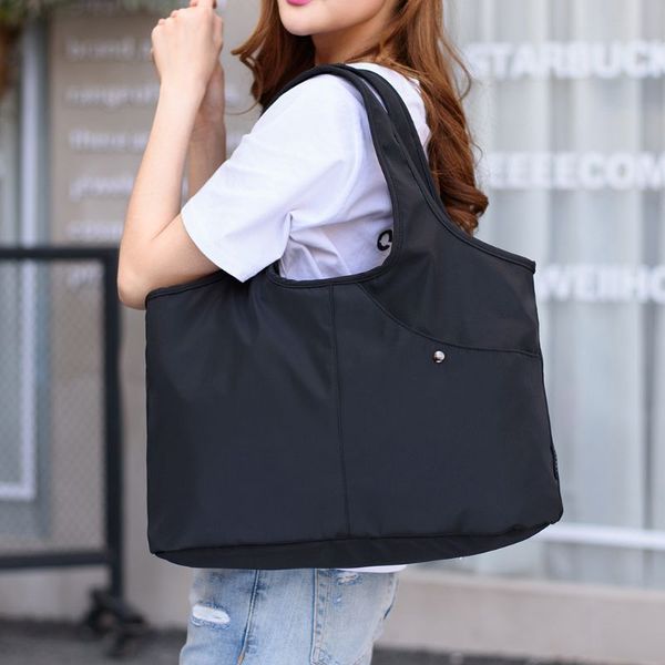 fashion waterproof nylon shoulder handbag portable large capacity tote bag for women girls travel use supplies birthday gifts
fashion waterproof nylon shoulder handbag portable large capacity tote bag for women girls travel use supplies birthday gifts