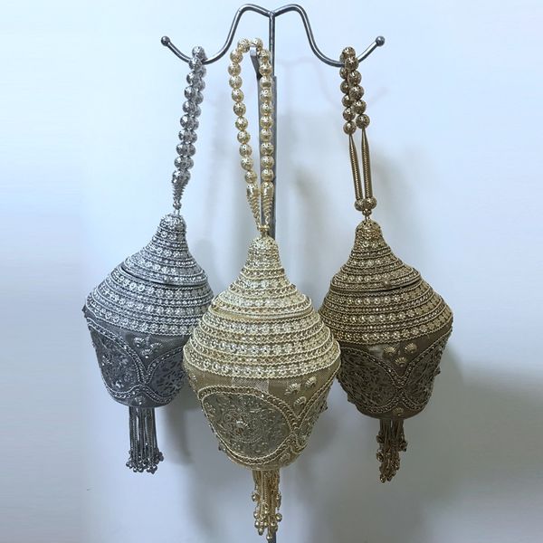 doyutig retro design hand-made metal handbag women diamond beads wedding clutches lady fashion evening bag for party f751
doyutig retro design hand-made metal handbag women diamond beads wedding clutches lady fashion evening bag for party f751