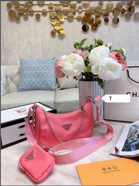 female models 2020 fashion classic female models simple wild messenger bag backpack handbag backpack
female models 2020 fashion classic female models simple wild messenger bag backpack handbag backpack
