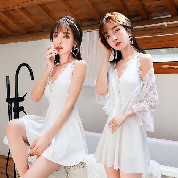 female swimsuit 2019 one-piece two-piece suit belly-covering slim small chest conservative large size spring swimsuit, White;black
female swimsuit 2019 one-piece two-piece suit belly-covering slim small chest conservative large size spring swimsuit, White;black