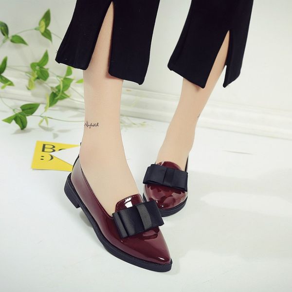 2019 new british wind pointed bow knot patch korean version of the wild single shoes tide, Black 
2019 new british wind pointed bow knot patch korean version of the wild single shoes tide, Black