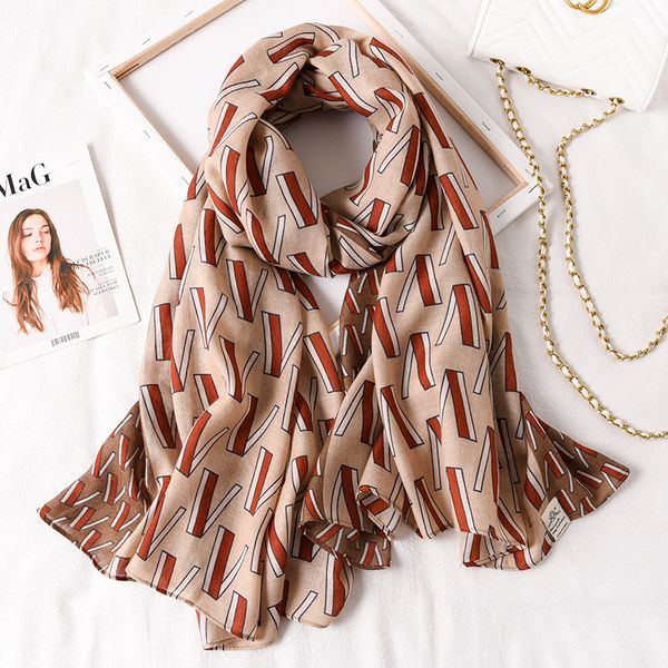 women scarf 2020 new spring cotton shawls hijabs lady bandana print beach stoles foulard femme, Blue;gray
women scarf 2020 new spring cotton shawls hijabs lady bandana print beach stoles foulard femme, Blue;gray