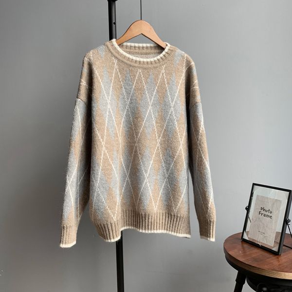 2019 women sweater and pullovers o-neck vintage knitted long sleeve women autumn sweater femme tricot pull femme, White;black
2019 women sweater and pullovers o-neck vintage knitted long sleeve women autumn sweater femme tricot pull femme, White;black