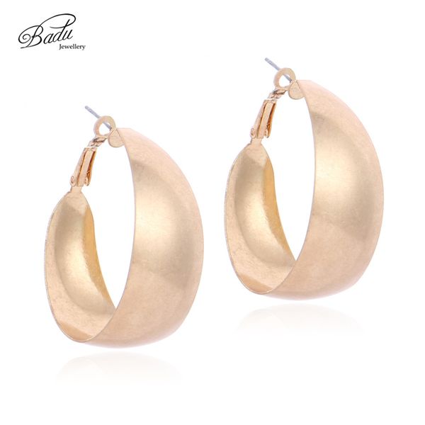 badu gold hoop earring for women wide copper punk earring hoop vintage jewelry women exaggerated fashion wholesale, Golden;silver
badu gold hoop earring for women wide copper punk earring hoop vintage jewelry women exaggerated fashion wholesale, Golden;silver