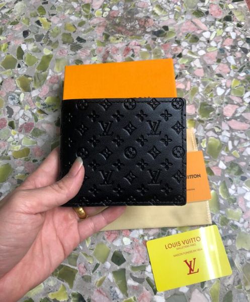 embossed paris plaid style designer mens wallet famous men luxury wallets special canvas multiple short small bifold wallet with box, Red;black
embossed paris plaid style designer mens wallet famous men luxury wallets special canvas multiple short small bifold wallet with box, Red;black