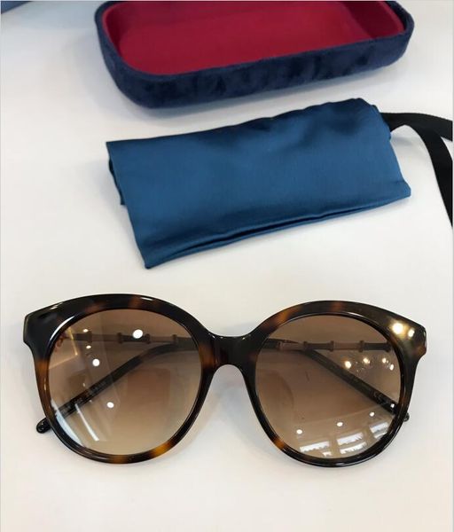 latest selling popular fashion 0686 women sunglasses mens sunglasses men sunglasses gafas de sol sun glasses uv400 lens with box, White;black
latest selling popular fashion 0686 women sunglasses mens sunglasses men sunglasses gafas de sol sun glasses uv400 lens with box, White;black