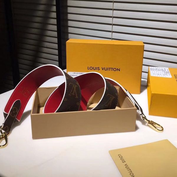 1.1 Shoulder strap designer handbag accessories shoulder strap J02288 accessories length: 90.0 CM x width: 4.0 CM x thickness: 0.2 cm
1.1 Shoulder strap designer handbag accessories shoulder strap J02288 accessories length: 90.0 CM x width: 4.0 CM x thickness: 0.2 cm