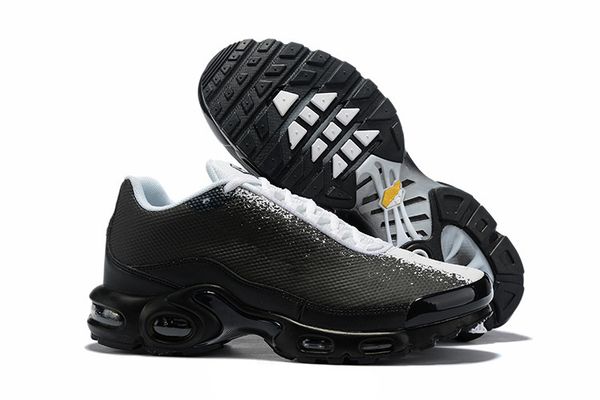 новые 2019 tn plus se кроссовки мужские tn кроссовки zapatillas hombre mercurial tn ourdoor спортивные тренеры размеры eu40-46
новые 2019 tn plus se кроссовки мужские tn кроссовки zapatillas hombre mercurial tn ourdoor спортивные тренеры размеры eu40-46