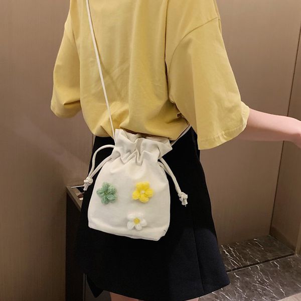 2019 women girls new style fashion design casual small floral pocket money bag all-match drawstring beam pocket canvas bag
2019 women girls new style fashion design casual small floral pocket money bag all-match drawstring beam pocket canvas bag