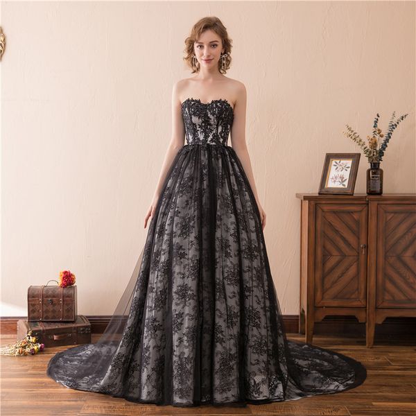 strapless lace vintage wedding dress appliques with court train black and white wedding dress lace up back beautiful wedding gowns
strapless lace vintage wedding dress appliques with court train black and white wedding dress lace up back beautiful wedding gowns
