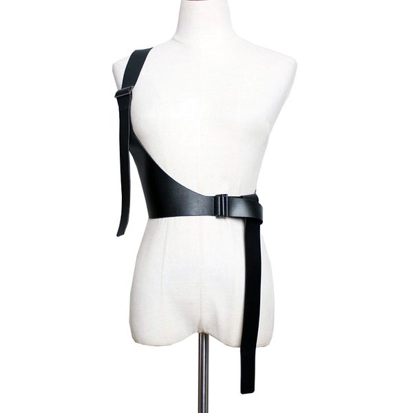 2020 new fashion women black leather shoulder straps brief irregular personality girdle luxury designer brand waistbelt, Black;brown
2020 new fashion women black leather shoulder straps brief irregular personality girdle luxury designer brand waistbelt, Black;brown