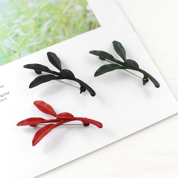fashion maple leaf pearl brooch badge women men jacket shirts pins jewelry brooches pins women party jewelry dropshipping, Gray
fashion maple leaf pearl brooch badge women men jacket shirts pins jewelry brooches pins women party jewelry dropshipping, Gray
