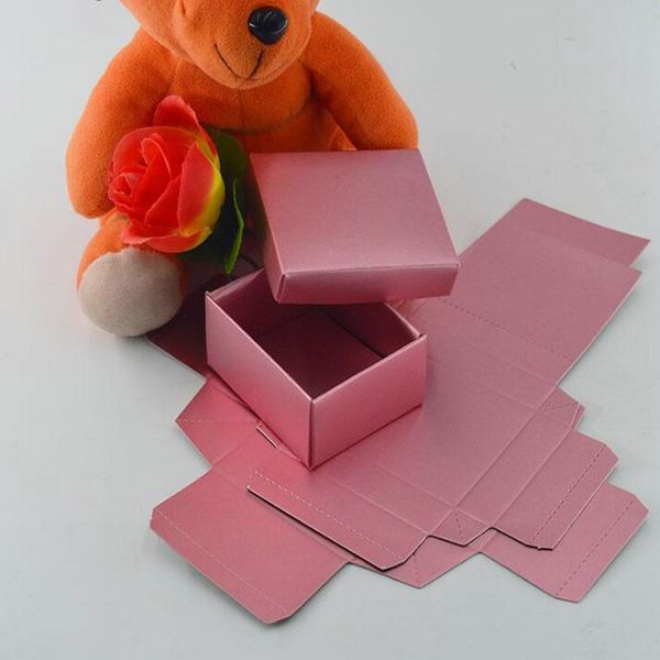 20pcs/lot rose gold color gift cardboard box with lid, small wedding candy/chocolates packing boxes jewel box
20pcs/lot rose gold color gift cardboard box with lid, small wedding candy/chocolates packing boxes jewel box