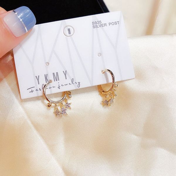 high-end cz crystal star серьги золотой цвет микро проложили кубический цирконий обруч серьги женщины ювелирные изделия, Golden;silver
high-end cz crystal star серьги золотой цвет микро проложили кубический цирконий обруч серьги женщины ювелирные изделия, Golden;silver