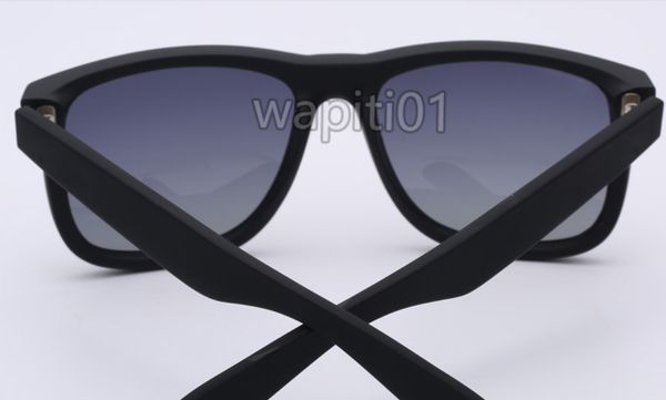 2sunglasses дизайнер солнцезащитные очки высшего качества солнечные очки для мужчины женщина поляризованных uv400 линзы кожаный чехол ткань, White;black
2sunglasses дизайнер солнцезащитные очки высшего качества солнечные очки для мужчины женщина поляризованных uv400 линзы кожаный чехол ткань, White;black