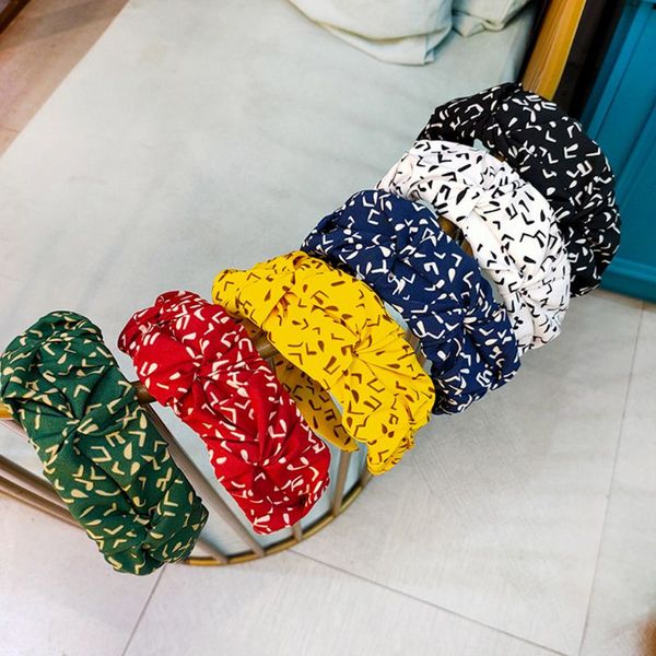 korean women summer bright solid color hair hoop simple alphabet letters printed bandana pleated wrinkled wide-brimmed headband, Slivery;white
korean women summer bright solid color hair hoop simple alphabet letters printed bandana pleated wrinkled wide-brimmed headband, Slivery;white